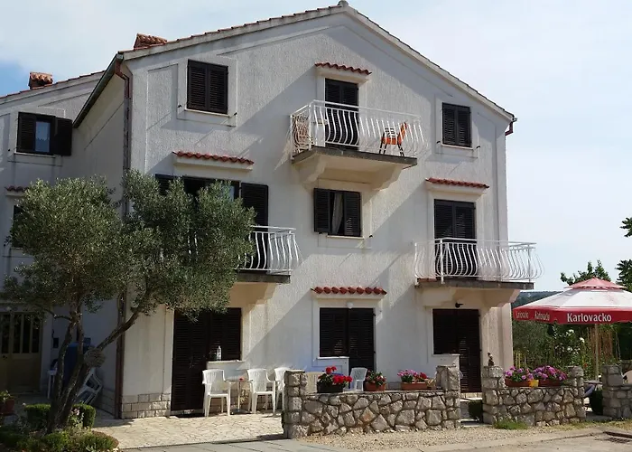 Apartmani Ana Schon